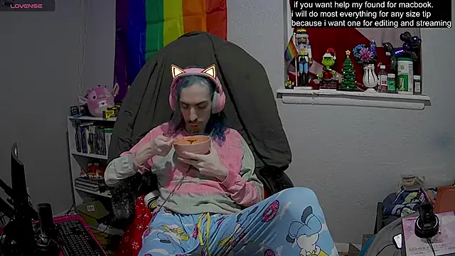 tallnerdyguy online show from February 25, 2025, 2:14 am