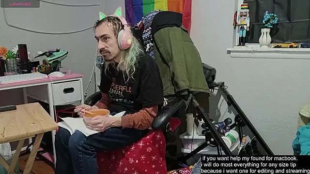 tallnerdyguy online show from November 14, 2025, 3:16 am