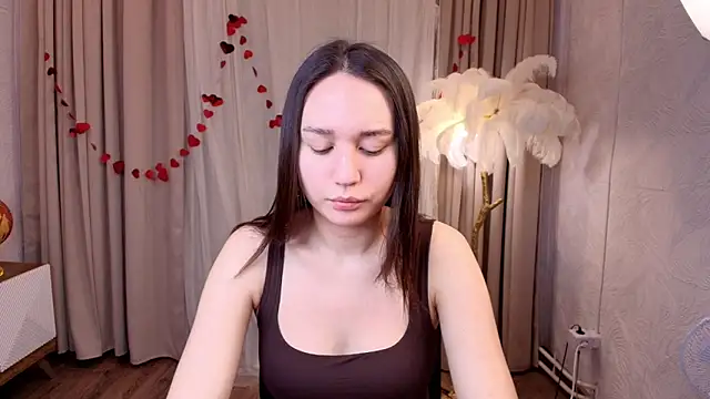 margeriTirell online show from February 15, 2026, 2:52 am