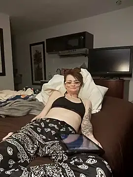 ivylee31 online show from January 16, 2025, 6:56 am