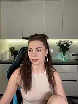 CurlyLara online show from November 30, 2025, 9:57 am