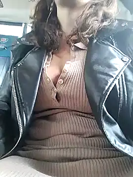 Alysson-- online show from January 8, 2025, 3:39 pm