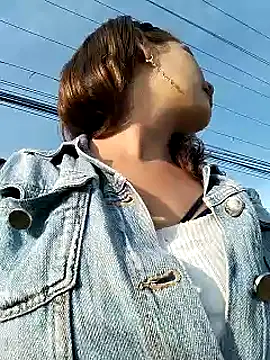 Alysson-- online show from January 21, 2025, 12:18 pm