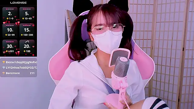 desiregirl69 online show from February 26, 2025, 9:16 pm