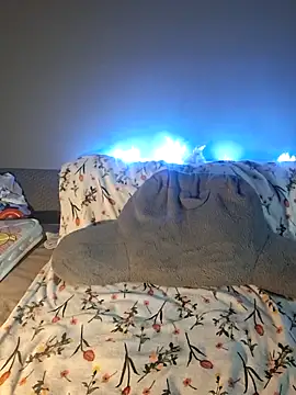 MsPink Flamingtoes544 online show from April 18, 2026, 1:59 pm