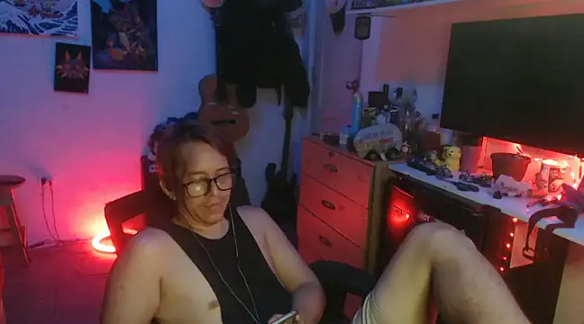 Snapshot of Pit_xxz chatting on December 3, 2024, 5:20 am Pit xxz online show from December 3, 2024, 5:20 am