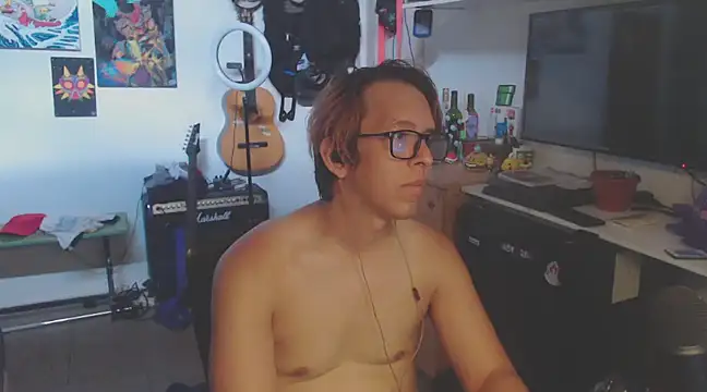 Snapshot of Pit_xxz chatting on February 20, 2025, 5:40 pm Pit xxz online show from February 20, 2025, 5:40 pm