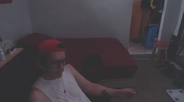 Snapshot of Pit_xxz chatting on February 26, 2025, 6:32 pm Pit xxz online show from February 26, 2025, 6:32 pm