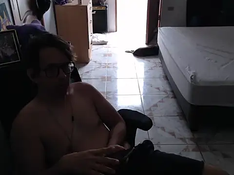 Snapshot of Pit_xxz chatting on October 22, 2025, 3:01 pm Pit xxz online show from October 22, 2025, 3:01 pm