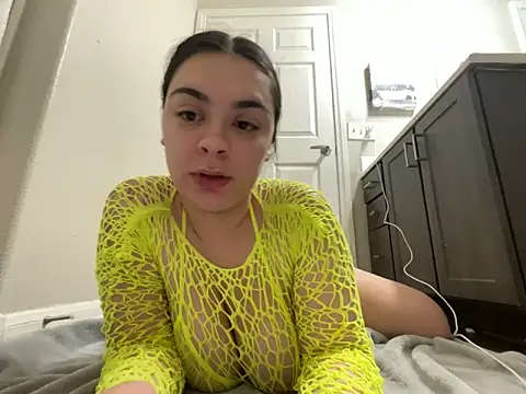 jasmine2badd online show from October 22, 2025, 4:46 am