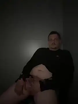 scoatum online show from April 24, 2026, 3:42 am