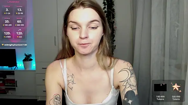 Snapshot of lounahyan chatting on November 14, 2025, 4:11 am lounahyan online show from November 14, 2025, 4:11 am