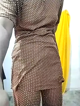 Cute-Ridhima online show from November 13, 2025, 3:16 am