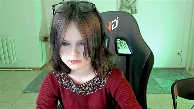 Elainebeness online show from December 4, 2024, 5:27 am