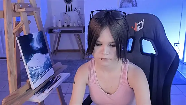 Elainebeness online show from December 7, 2024, 7:43 pm