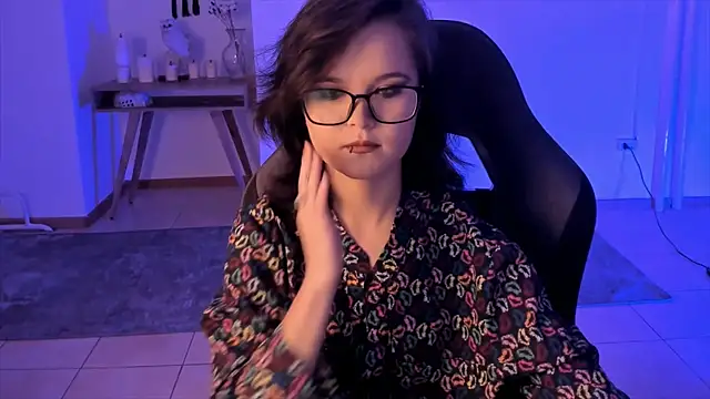 Elainebeness online show from December 11, 2024, 5:37 pm