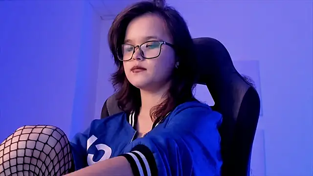 Elainebeness online show from December 15, 2024, 1:57 am