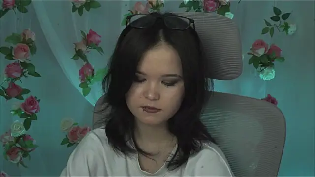 Elainebeness online show from February 7, 2025, 10:52 pm