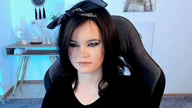 Elainebeness online show from February 26, 2025, 10:53 pm