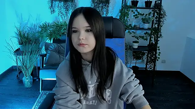 Elainebeness online show from December 21, 2025, 7:21 pm