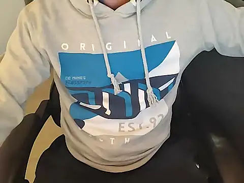 Snapshot of jayb0y61 chatting on December 11, 2024, 3:13 am jayb0y61 online show from December 11, 2024, 3:13 am