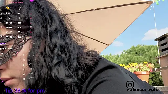 Snapshot of salomea_r chatting on February 28, 2026, 11:22 am salomea r online show from February 28, 2026, 11:22 am