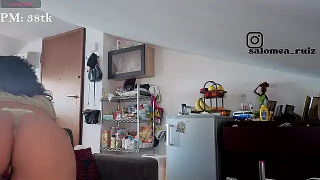 Snapshot of salomea_r chatting on March 15, 2026, 2:01 pm salomea r online show from March 15, 2026, 2:01 pm