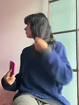 magalunabb online show from December 9, 2024, 8:33 pm