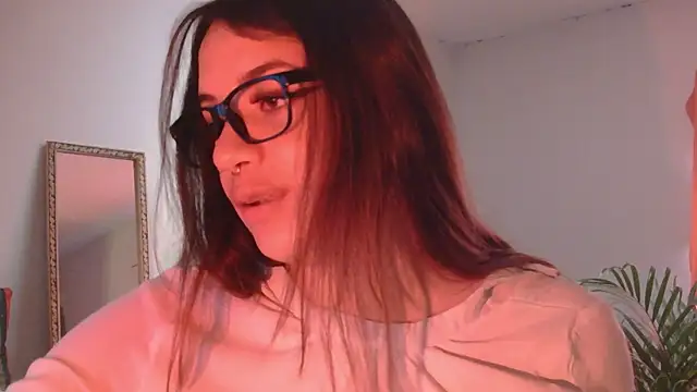 Miss oliviaa online show from February 22, 2025, 2:30 pm