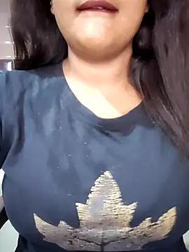 Snapshot of cutepragya2 chatting on July 4, 2026, 9:04 am cutepragya2 online show from July 4, 2026, 9:04 am