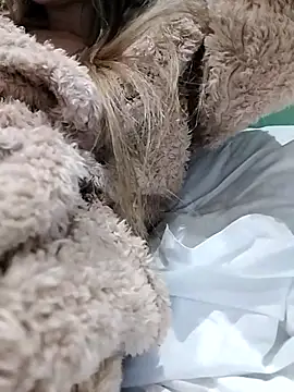 fofinhaa12 online show from February 6, 2026, 1:10 am