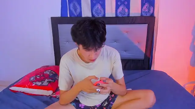 Johhan  Lee online show from December 12, 2024, 2:37 am