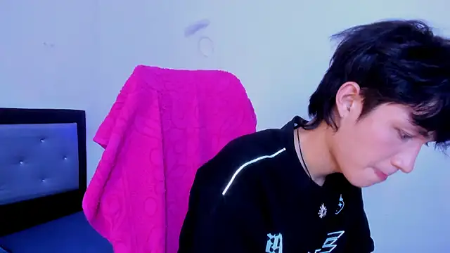 Johhan  Lee online show from February 7, 2025, 10:30 pm