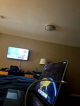 Snapshot of TSfem chatting on December 2, 2024, 9:13 am TSfem online show from December 2, 2024, 9:13 am