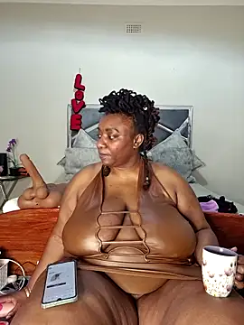 Snapshot of ThickianaRider chatting on May 16, 2026, 4:09 am ThickianaRider online show from May 16, 2026, 4:09 am