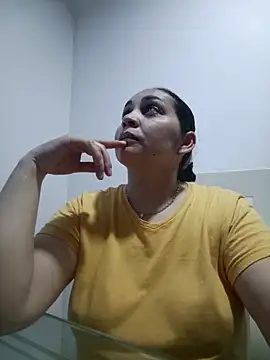 MirandaSoto online show from March 5, 2026, 3:57 am