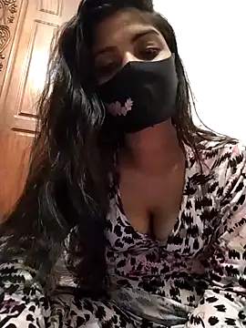 Cute-Lina online show from December 27, 2024, 4:58 am