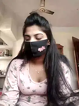 Cute-Lina online show from January 10, 2025, 5:37 am