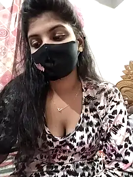 Cute-Lina online show from January 13, 2025, 6:38 pm