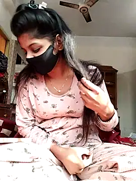Cute-Lina online show from February 8, 2025, 8:42 am