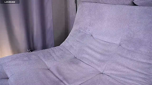 VeronaAppleberry online show from February 10, 2025, 7:26 am