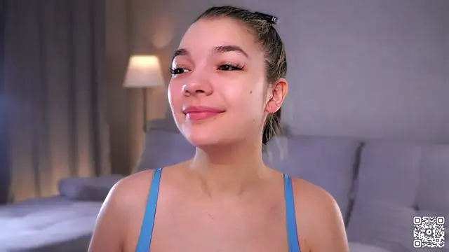 VeronaAppleberry online show from February 11, 2025, 1:10 am