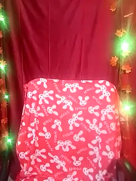 Snapshot of Stripy_Doll chatting on February 19, 2025, 12:11 pm Stripy Doll online show from February 19, 2025, 12:11 pm