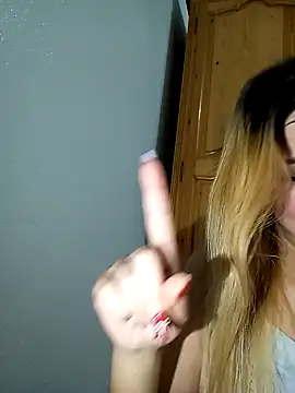 barbieelove online show from January 25, 2025, 2:04 am