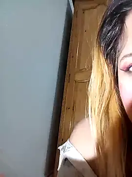 barbieelove online show from February 16, 2025, 10:21 pm