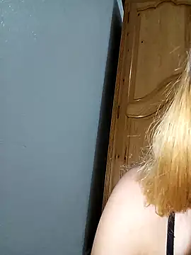 barbieelove online show from March 19, 2025, 2:16 am