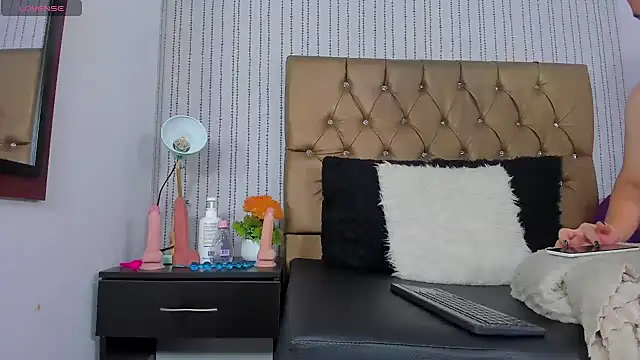 veneno hot online show from March 19, 2025, 1:07 pm