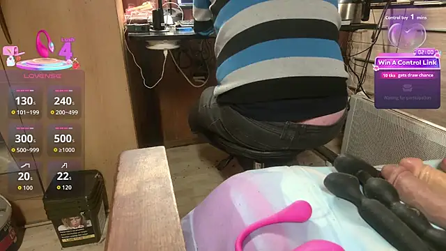 misteryman1956 online show from December 14, 2025, 8:13 pm