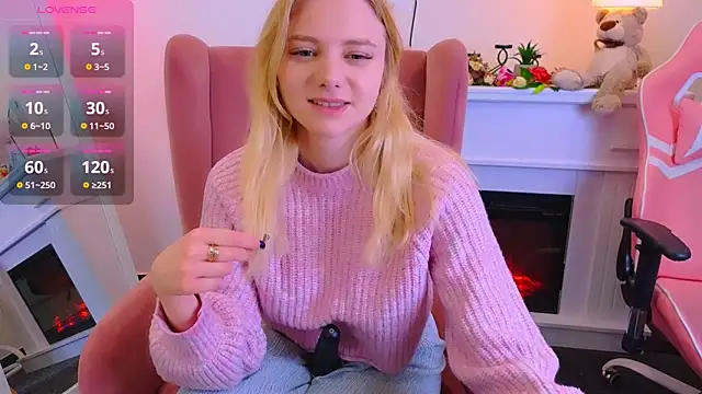 MirraBellanta online show from February 8, 2025, 9:57 pm