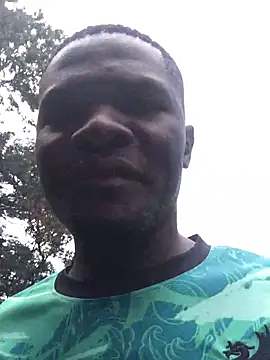 Snapshot of HutchMansell chatting on December 22, 2024, 7:33 am HutchMansell online show from December 22, 2024, 7:33 am